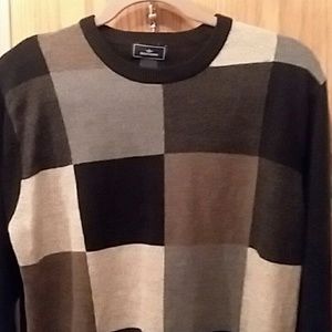 Dockers nuetral collor checked sweater